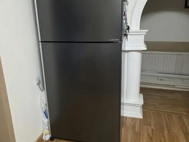 Sharp хөргөгч, hansa аяга угаагчийн хамт, Улаанбаатар — Сүхбаатар — 3-р хороо
