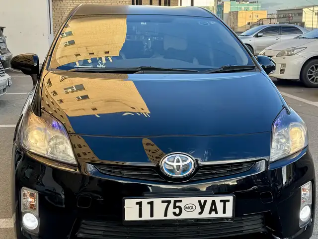 Toyota Prius 30