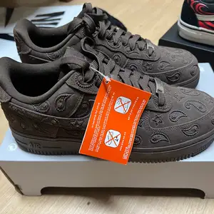 Nike air force, Улаанбаатар — Баянзүрх — 13-р хороолол