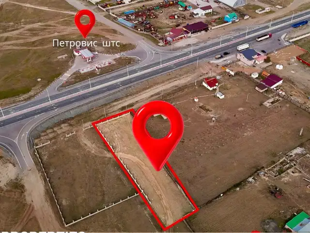 Хонгорын төвд Дарханаас УБ явах зам дагуу газар, Дархан-Уул