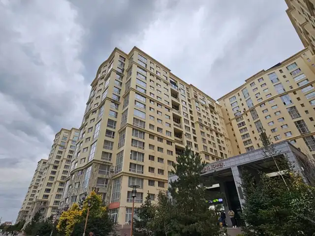 Худ 11-р хороо king tower-t 1давхарын 180мкв талбай, Улаанбаатар — Хан-Уул — King Tower
