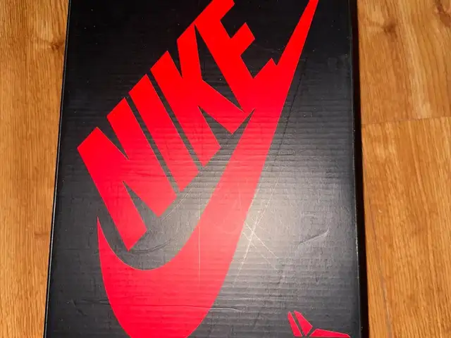Kobe 6 & travis scott пүүз, Улаанбаатар — Сүхбаатар — 100 айл