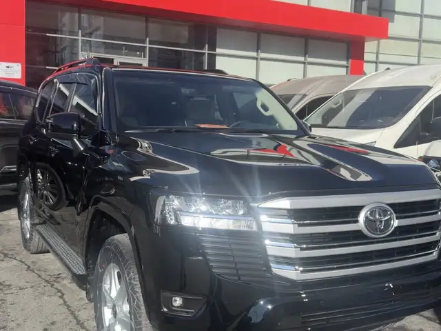 Toyota Land Cruiser 300