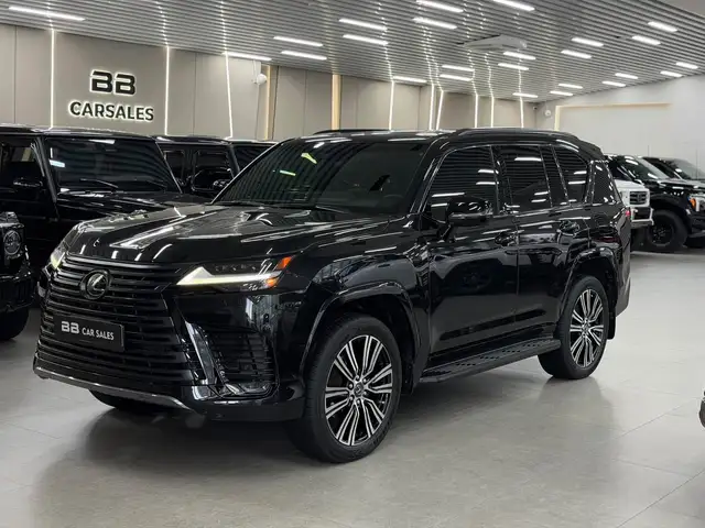 Lexus LX 600