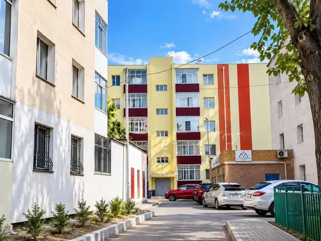 Хотын төв их дэлгүүр баруун талд 75 м2 тавилгатай 3 өрөө байр, Улаанбаатар — Чингэлтэй — 2-р хороо