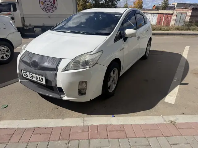Toyota Prius 30