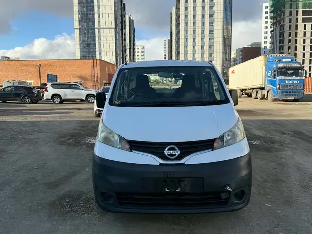 Nissan NV200