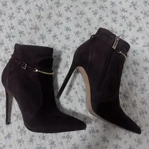 Basconi 35 size hilen osgiit, Улаанбаатар — Сүхбаатар — 11-р хороолол