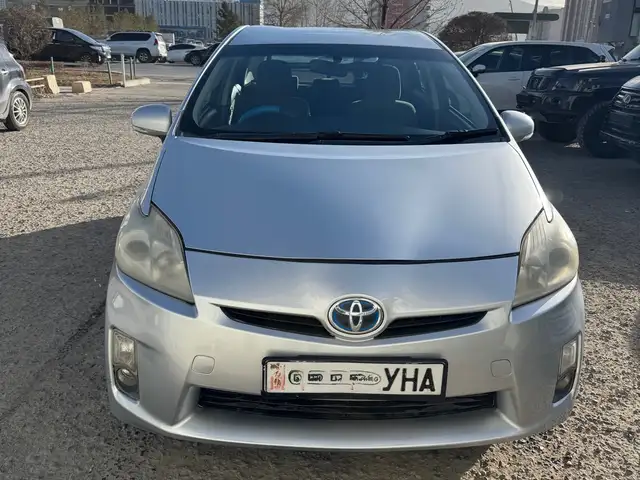 Toyota Prius 30