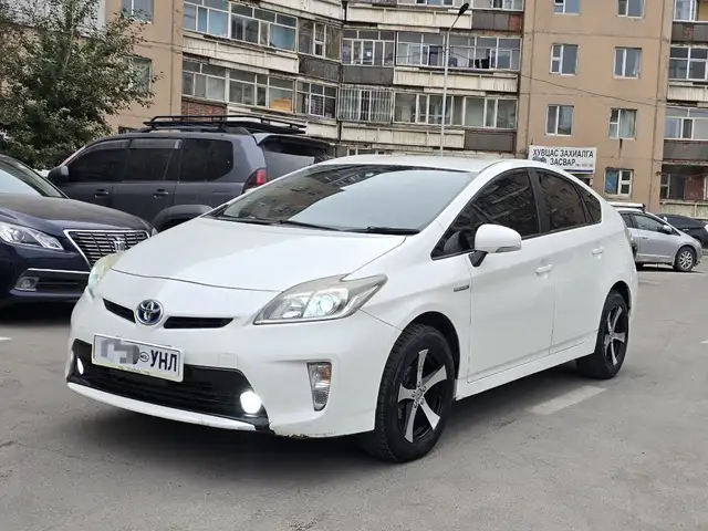 Toyota Prius 30