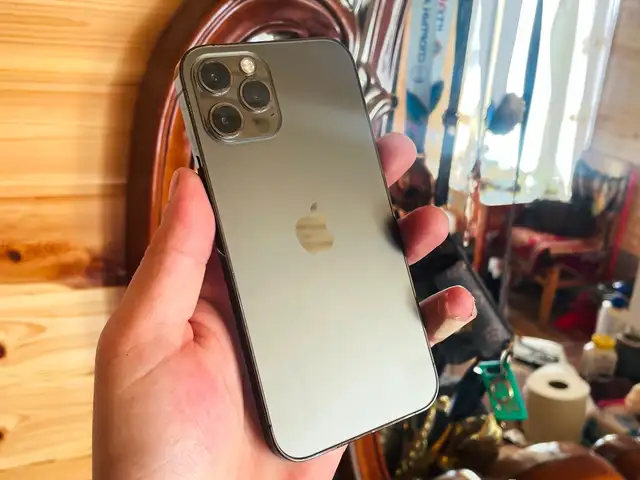 Apple iPhone 12 Pro, 128 gb, Graphite, Улаанбаатар — Сонгинохайрхан — 21-р хороолол
