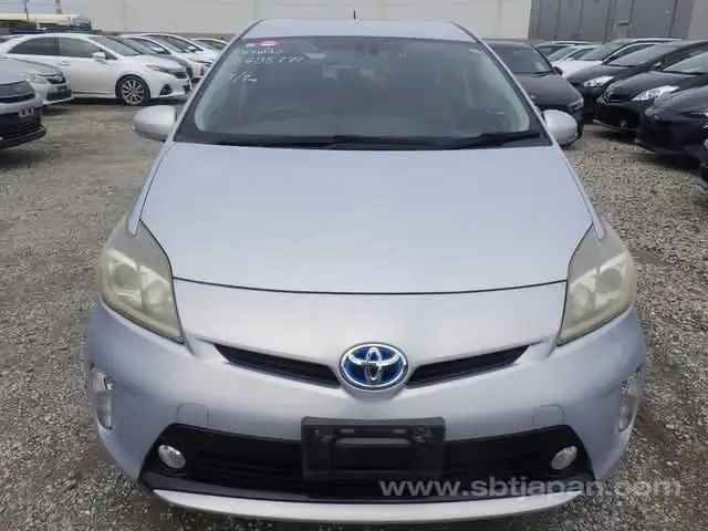 Toyota Prius 30