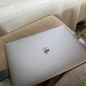 Apple 15'', Intel Core i7, 16 GB RAM, 512 GB, Улаанбаатар — Баянгол — Алтай хотхон