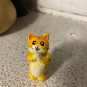 Cat, Улаанбаатар — Хан-Уул — 120 мянгат