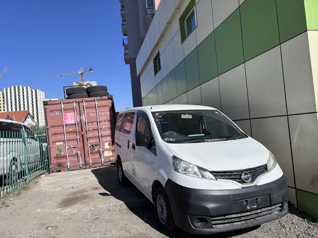 Nissan NV200