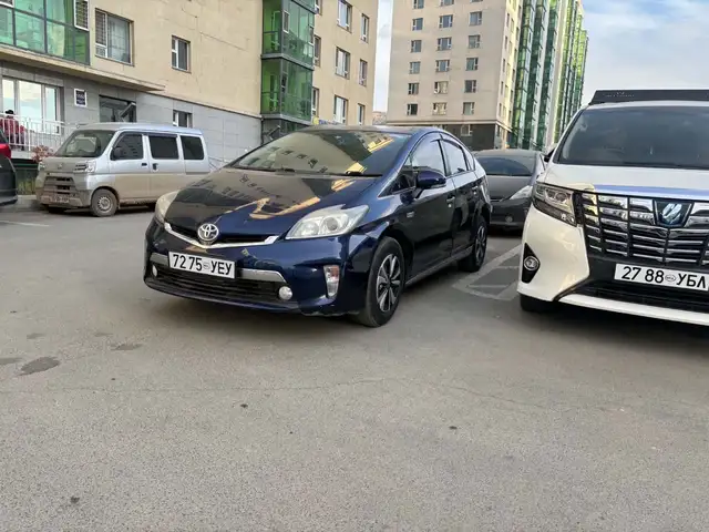Toyota Prius 30