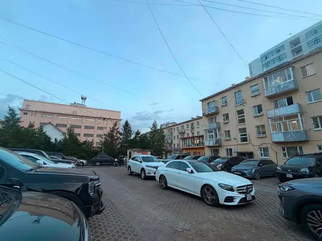 Сбд, их дэлгүүрийн ард 2 өрөө, 56м2 оффис, Улаанбаатар — Сүхбаатар — Хүнсний 20-р дэлгүүр