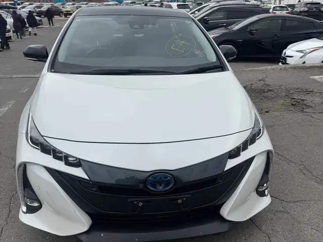 Toyota Prius PRIME 52