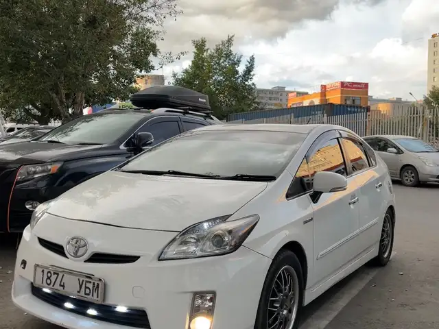 Toyota Prius 30