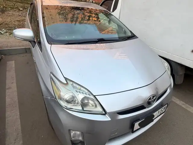 Toyota Prius 30