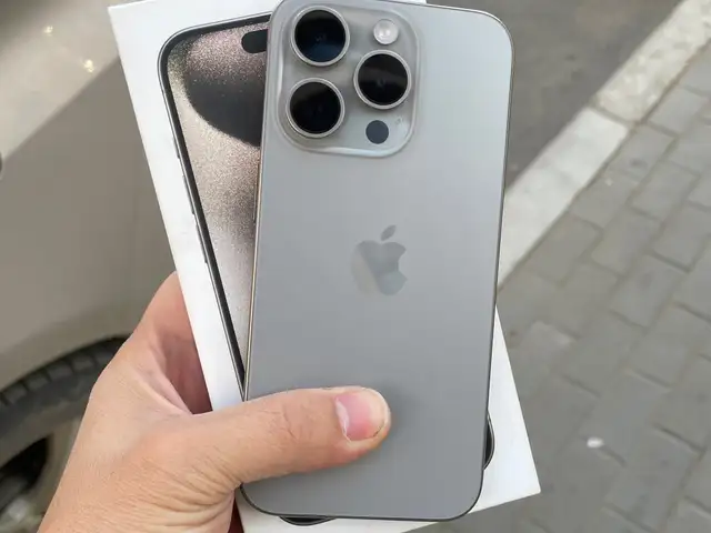 Apple iPhone 15 Pro, 128 gb, Natural Titanium, Улаанбаатар — Хан-Уул — Яармаг