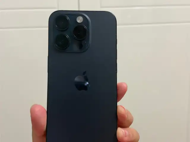Apple iPhone 15 Pro, 256 gb, Blue Titanium, Улаанбаатар — Сүхбаатар — МУБИС