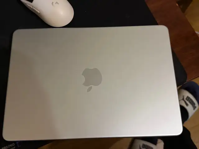 Apple 13", Apple M2, 8 GB RAM, 256 GB, Улаанбаатар — Хан-Уул — Хүннү