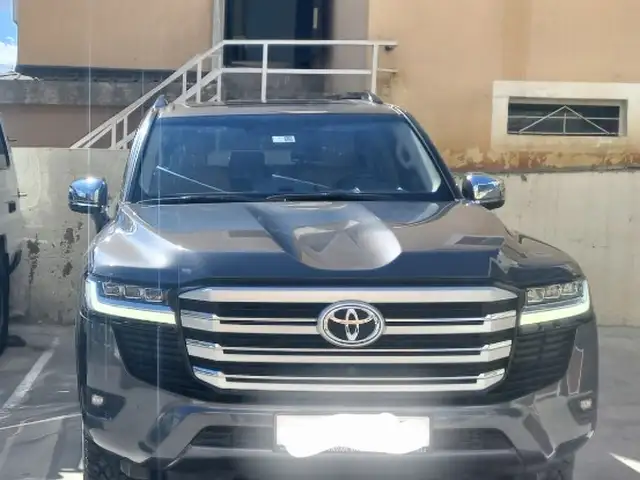 Toyota Land Cruiser 300