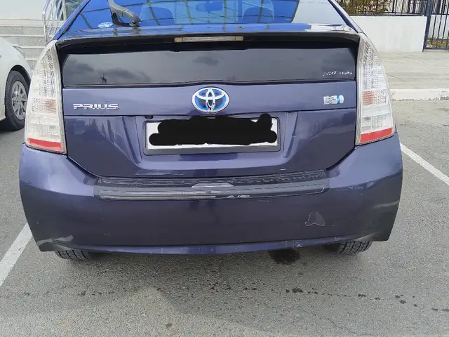 Toyota Prius 30