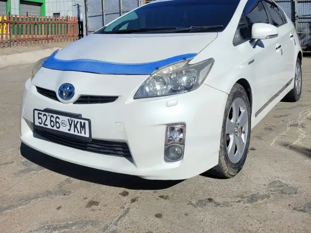 Toyota Prius 30