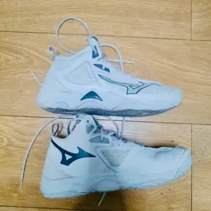Mizuno wave momentum 3 mid pro размер-42 см-26.5, Улаанбаатар — Баянгол — 1-р хороо
