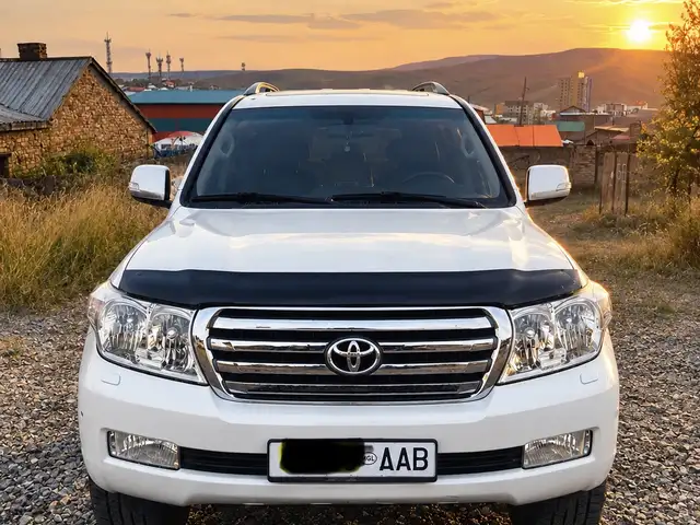 Toyota Land Cruiser 200