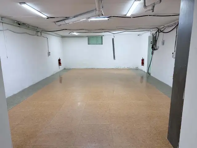 Бгд, төв зам дагуу 114 м² B1 талбай, Улаанбаатар — Баянгол — 10-р хороолол