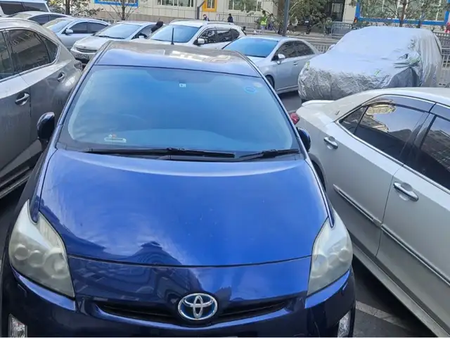 Toyota Prius 30