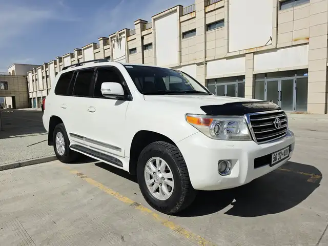 Toyota Land Cruiser 200