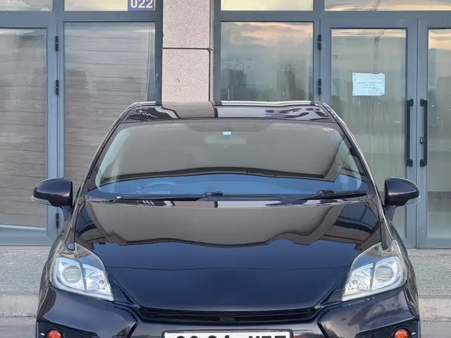 Toyota Prius 30