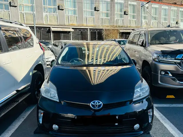 Toyota Prius 30