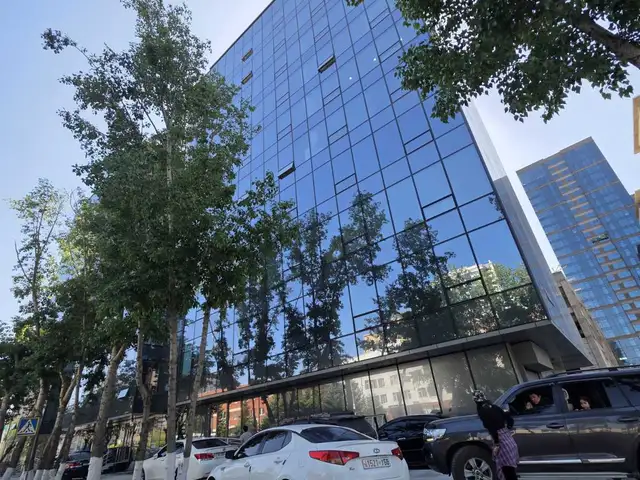 Циркийн урд mega centro 2 давхарт 50мкв талбай, Улаанбаатар — Сүхбаатар — Цирк