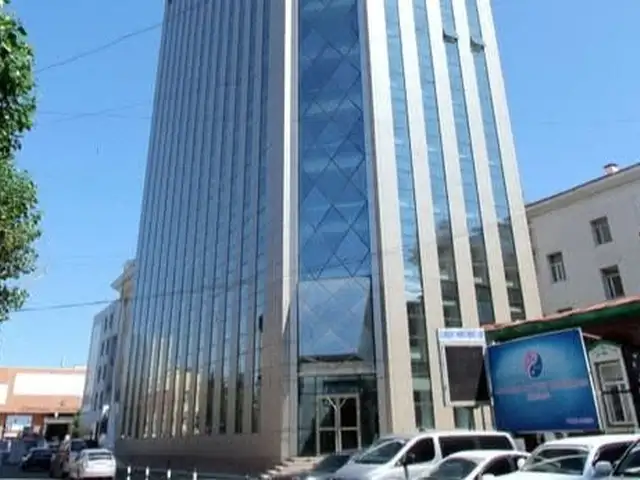 Талбайн баруун талд хөдөлмөрийн ордонд бүрэн тавилгатай оффис 145мкв, Улаанбаатар — Чингэлтэй — 1-р хороо