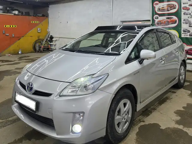Toyota Prius 30