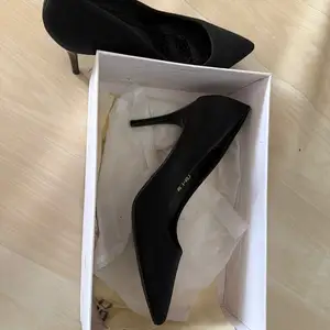 Size 38 gutal, Улаанбаатар — Хан-Уул — 23-р хороо
