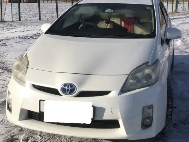 Toyota Prius 30