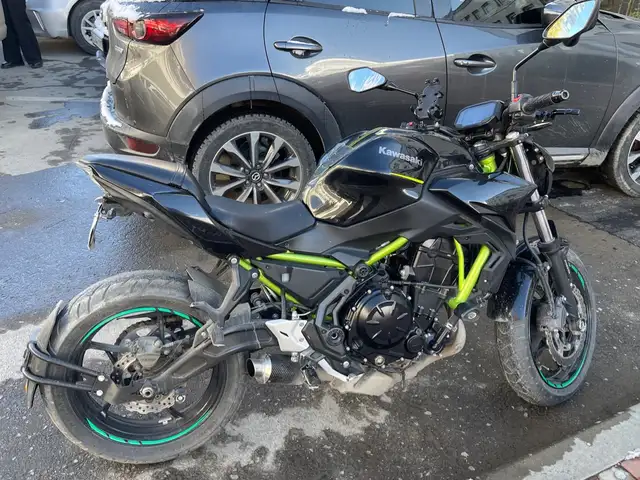 Kawasaki z650, Улаанбаатар — Чингэлтэй — 5-р сургуулийн ойролцоо