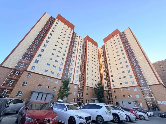 Бзд, sunday plaza зүүн талд хурай хотхон 55,78м.кв 2 өрөө, Улаанбаатар — Баянзүрх — Сандэй плаза