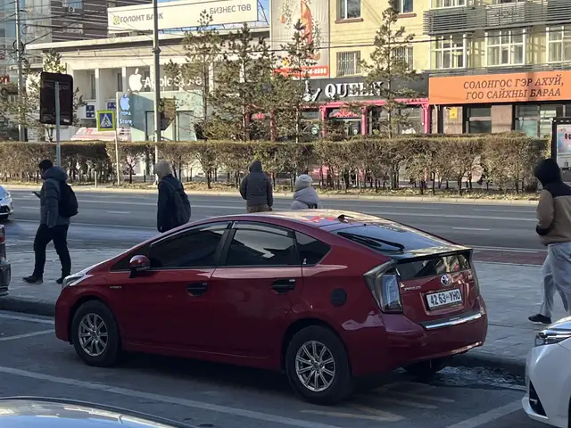 Toyota Prius 30