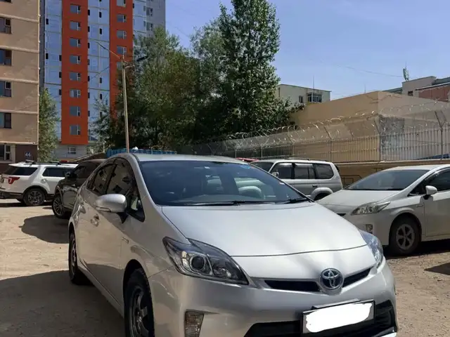Toyota Prius 30