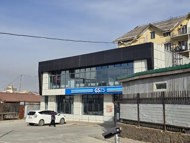 БЗД 42-р хороо, Нарны зам дагуу Өгөөмөр зах үйлчилгээний талбай, Улаанбаатар — Баянзүрх — 42-р хороо