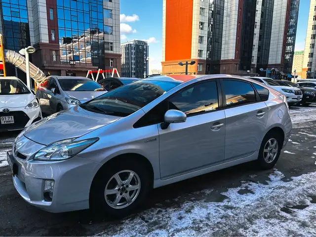 Toyota Prius 30
