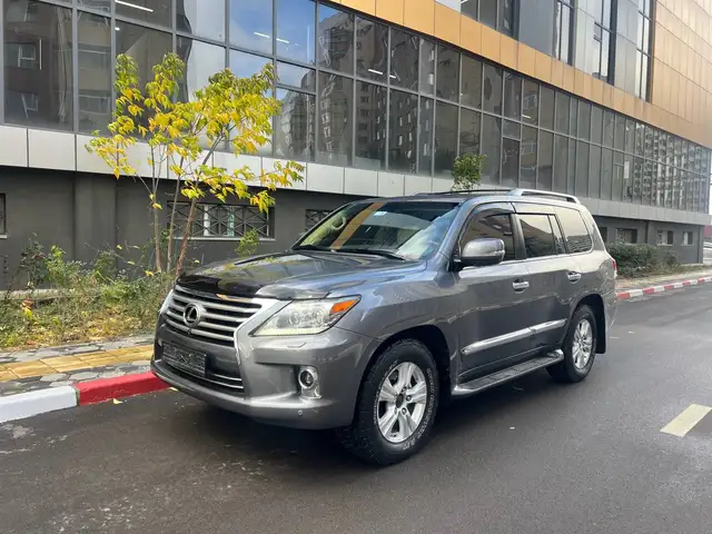 Lexus LX 570