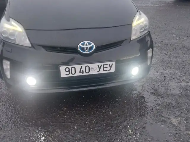 Toyota Prius 30